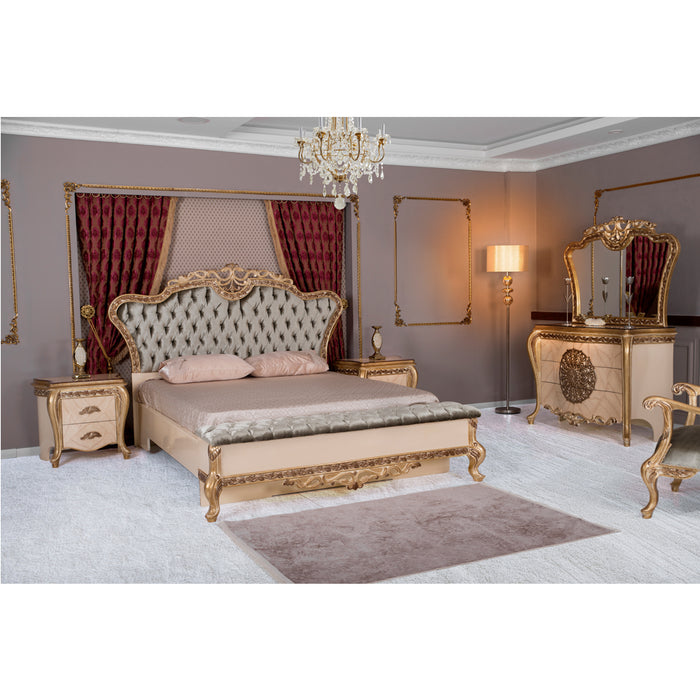 Set Dormitor Classic Lux Regal – Pat, Banchetă, Noptiere, Dulap Spațios, Comodă cu Oglindă, Consolă TV – Crem Patină Aurie, Lucrate Manual