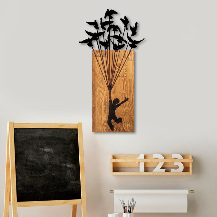 Decoratiune de Perete din Lemn Asi Home Flying Boy 1, 45 x 86 cm